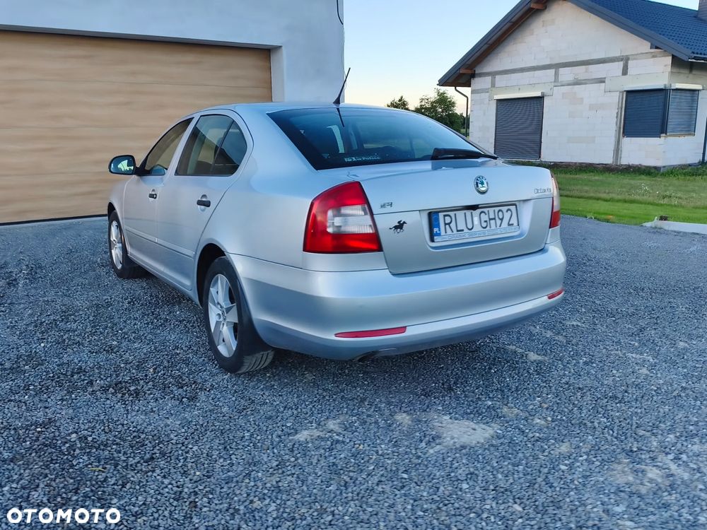 Skoda Octavia 1.6 Family Plus - 3