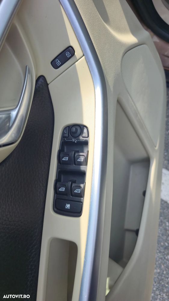Volvo XC 60 - 13