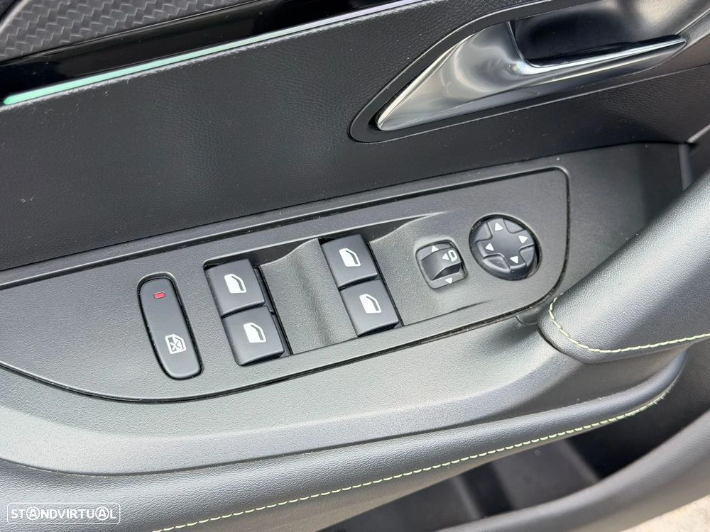 Peugeot 2008 1.5 BlueHDi GT Pack EAT8 - 8
