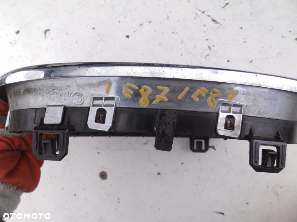 Nerka PRAWA chrom OEM BMW 1 E81 E87 - 2