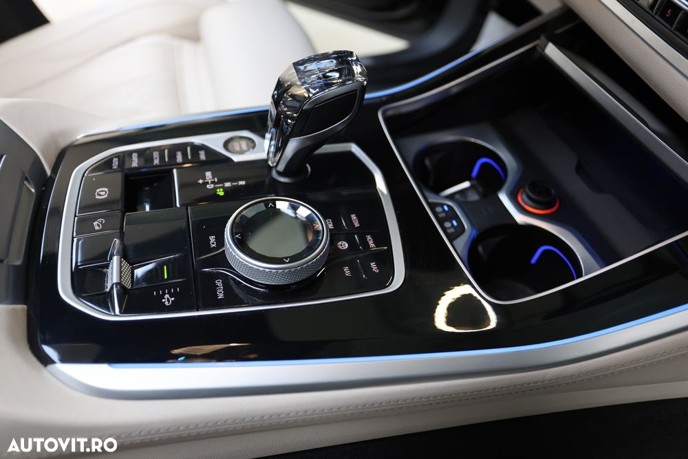 BMW X5 xDrive45e - 36