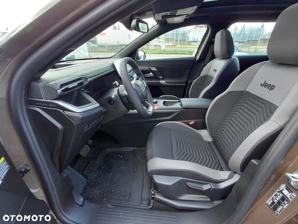 Jeep Compass 1.2 T3 mHEV Altitude FWD DCT - 12