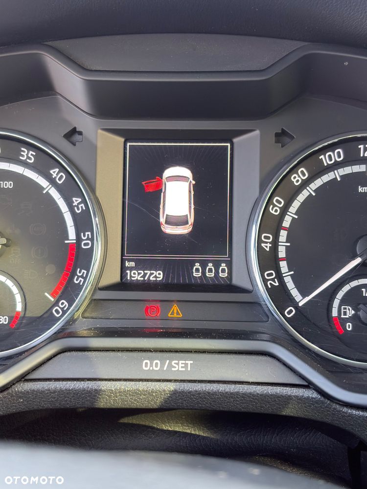 Skoda Octavia 2.0 TDI RS DSG - 12