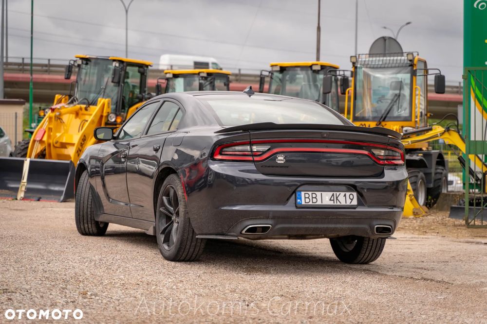 Dodge Charger - 10