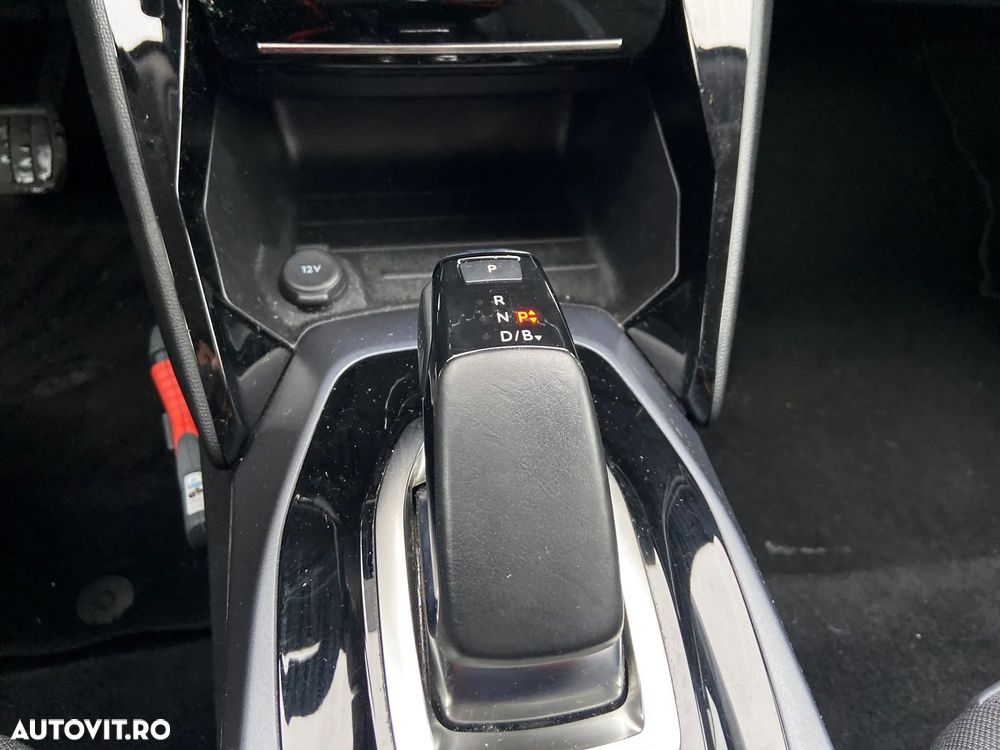 Peugeot 2008 e-2008 Allure Pack - 10