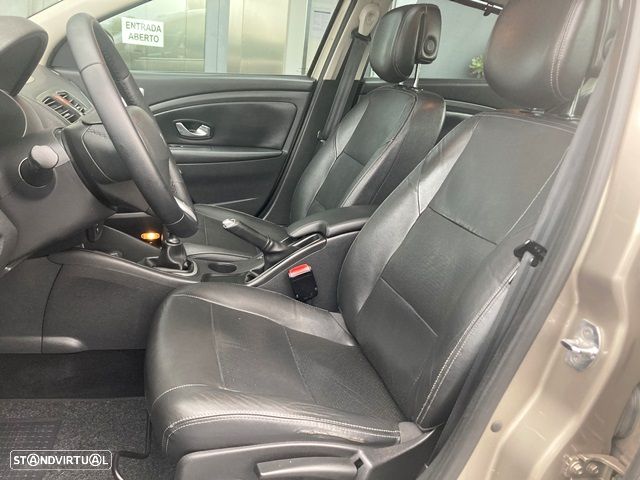 Renault Fluence 1.5 dCi Exclusive - 24