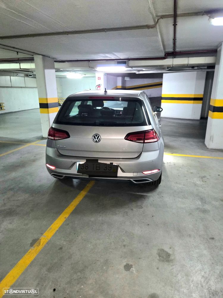 VW Golf 2.0 TDI Highline - 13