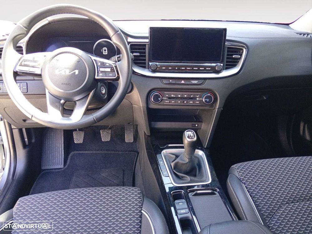 Kia Ceed 1.0 T-GDI Drive — fotografia 10