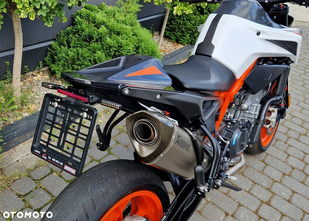 KTM DUKE 890 - 23