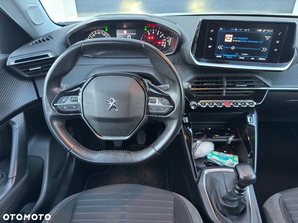 Peugeot 2008 - 7