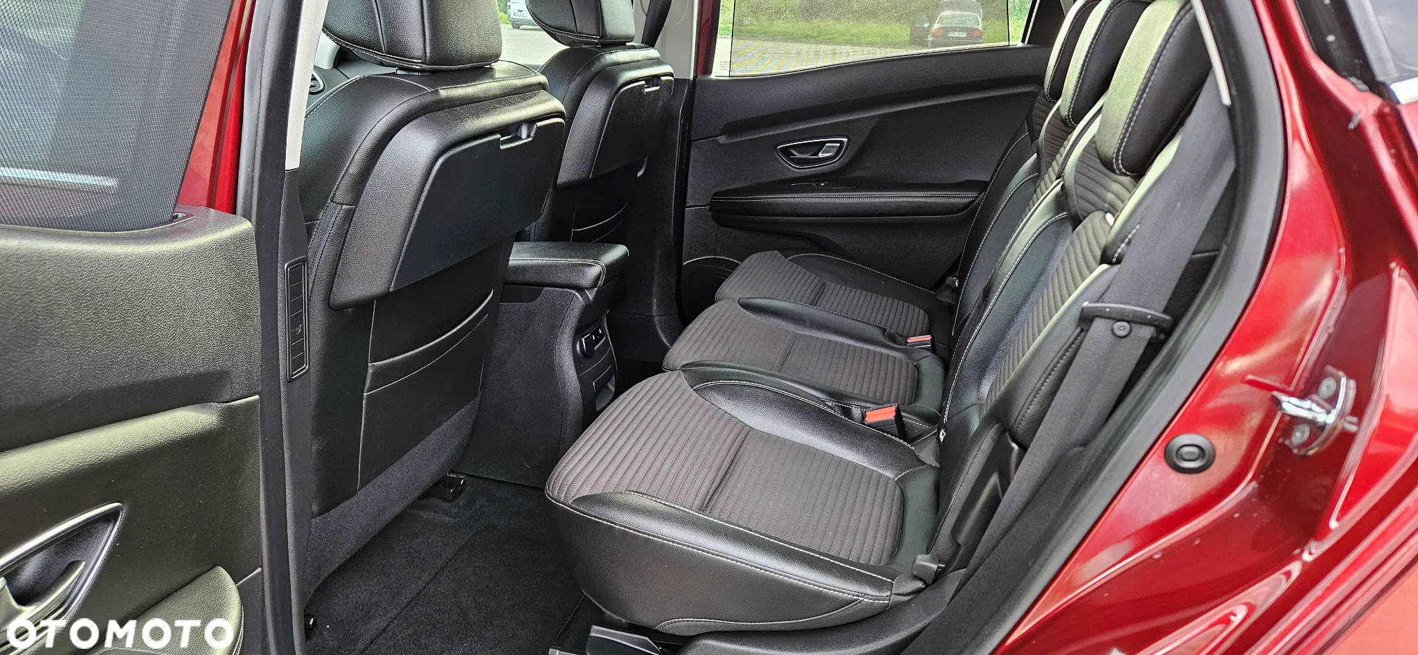 Renault Scenic ENERGY TCe 130 S&S Paris - 7