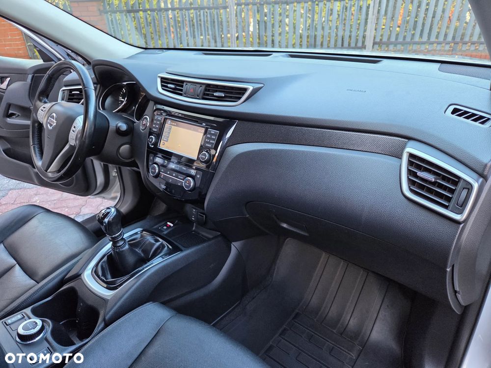 Nissan X-Trail 1.6 DCi N-Connecta 4WD EU6 - 32