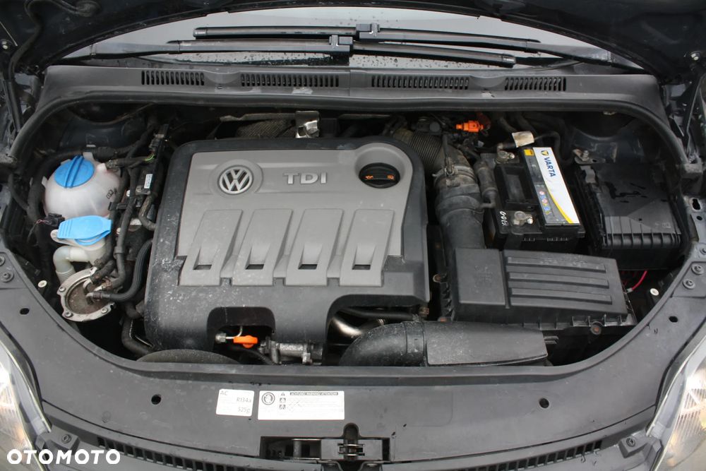 Volkswagen Golf Plus 2.0 TDI DPF Highline - 29
