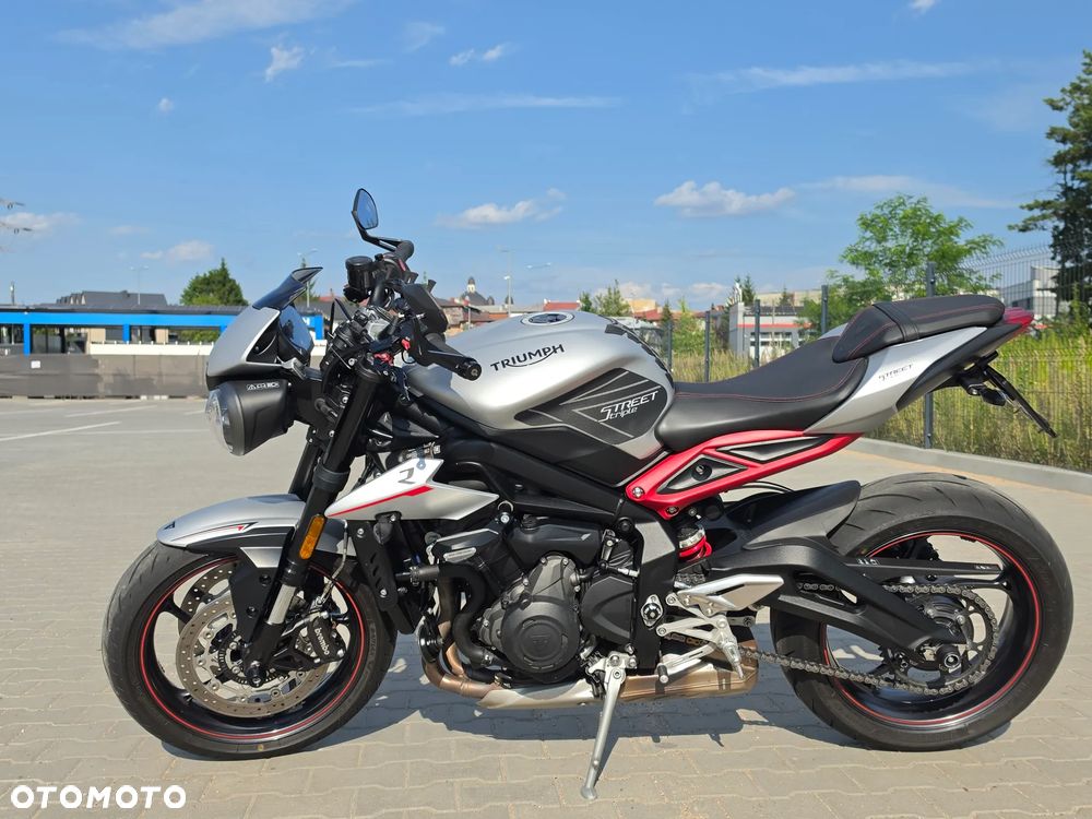 Triumph Street Triple - 3