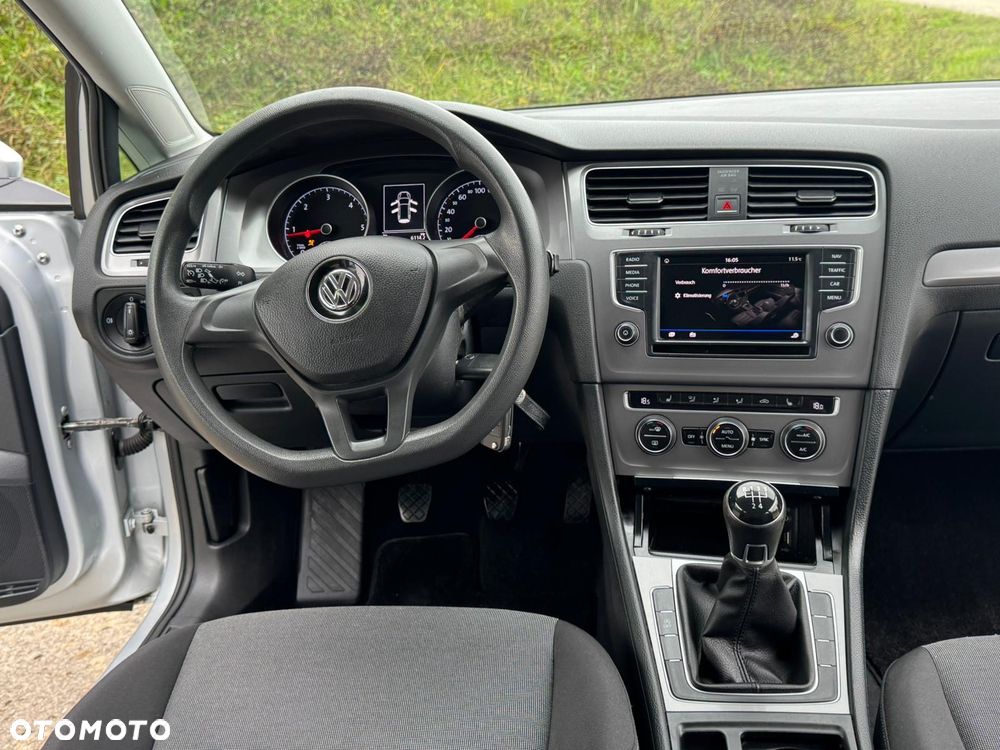 Volkswagen Golf VII 1.6 TDI BMT Comfortline - 29