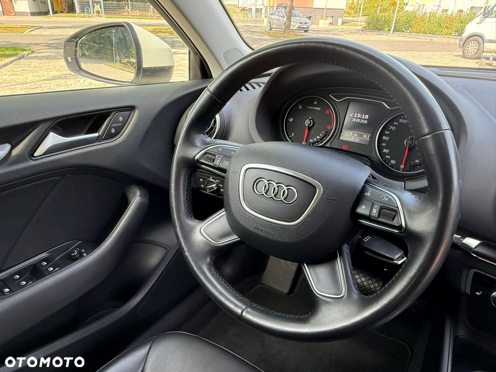 Audi A3 Sportback 2.0 TDI S tronic Attraction - 18