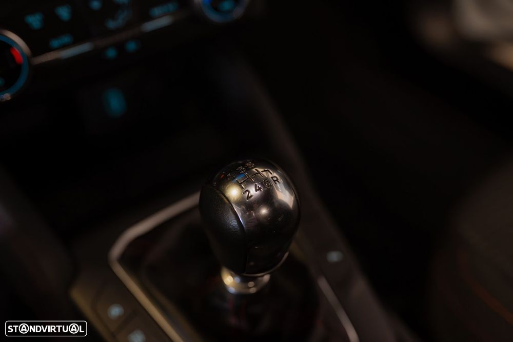 Ford Focus 1.0 EcoBoost ST-Line - 32