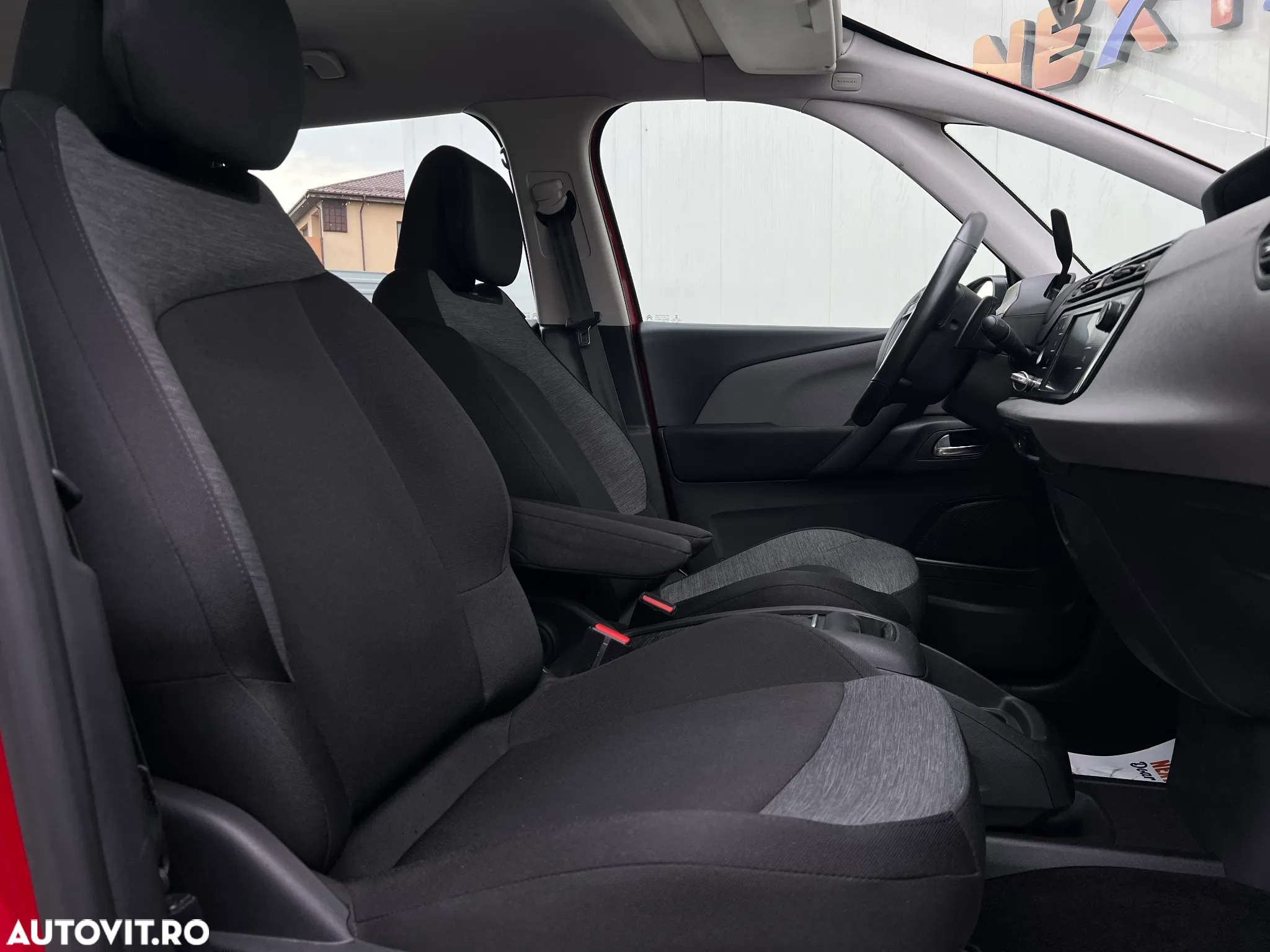 Citroën C4 Grand Space Tourer Spacetourer PureTech 130 Stop&Start EAT8 SELECTION - 9