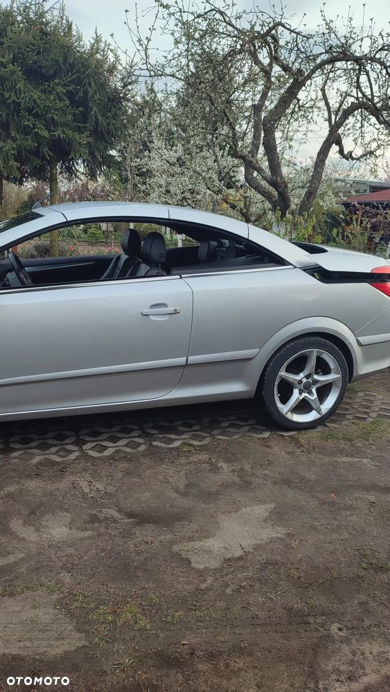 Opel Astra 1.9 CDTI Cosmo - 35