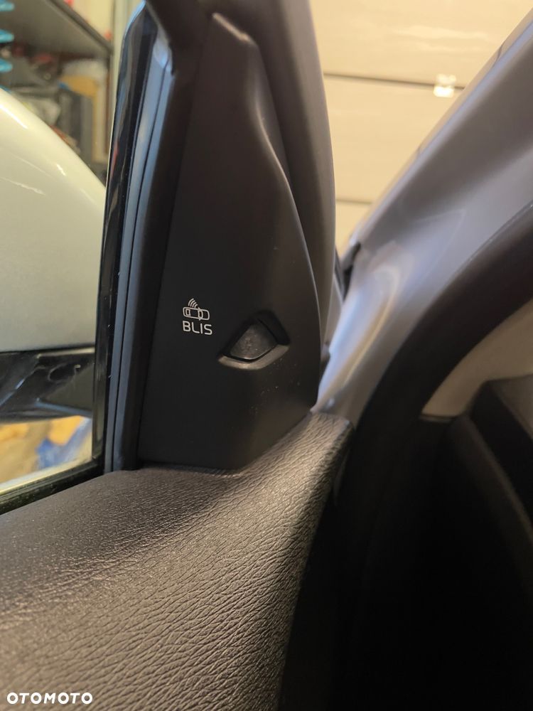 Volvo V40 D3 Summum - 12