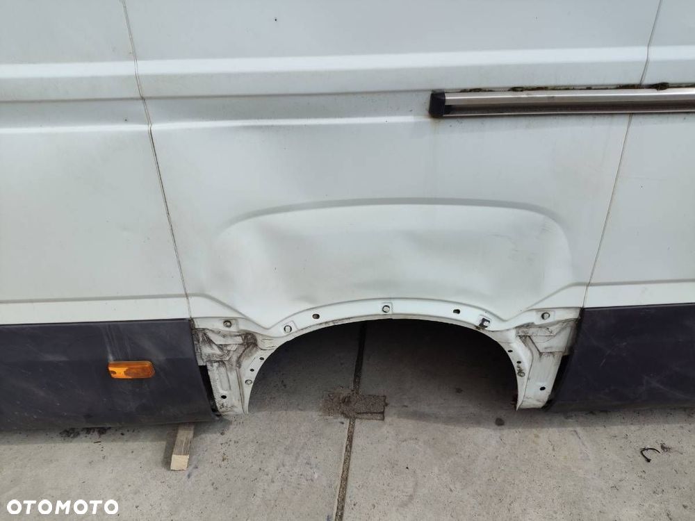 KAROSERIA ĆWIARTKA PRAWY PRZÓD SŁUPEK PRÓG LEWY BOK  IVECO DAILY VI Autobus 2014 - 2022 50C16 - 5