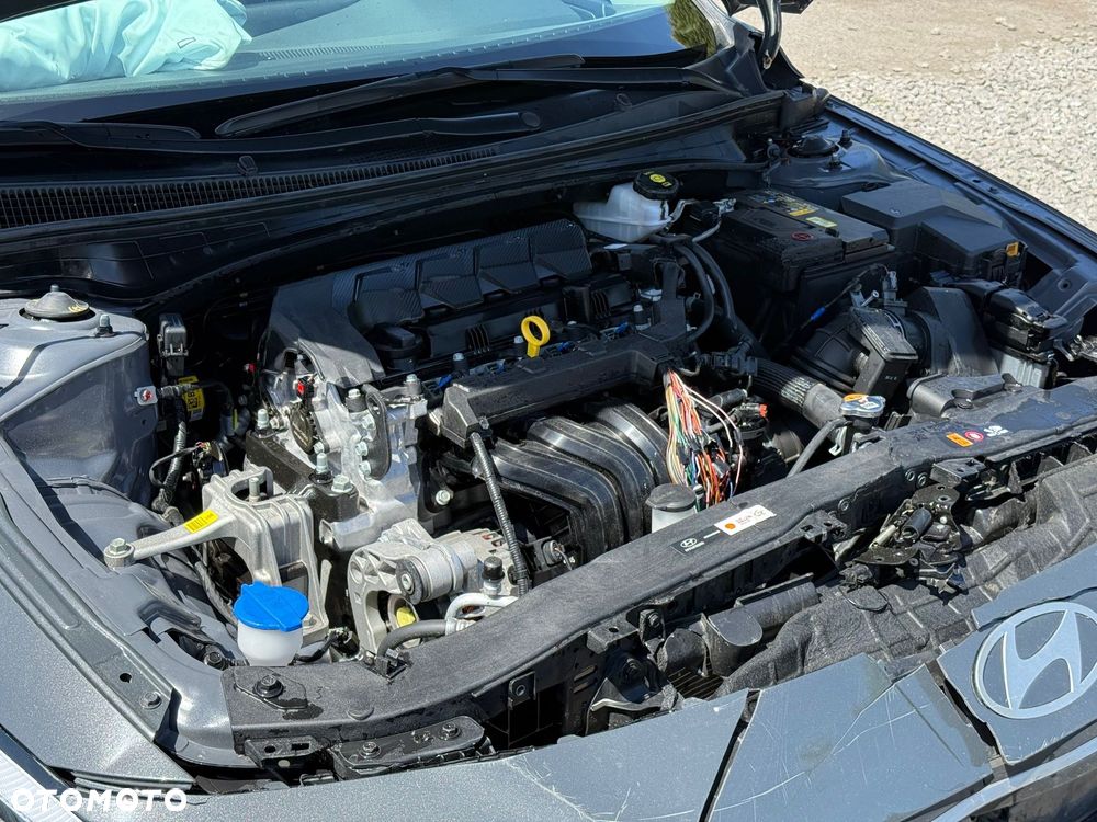 Hyundai Elantra 1.6 Modern CVT - 8