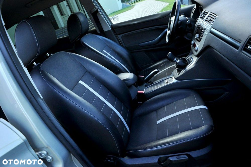 Ford Kuga 2.0 TDCi 2x4 Trend - 8