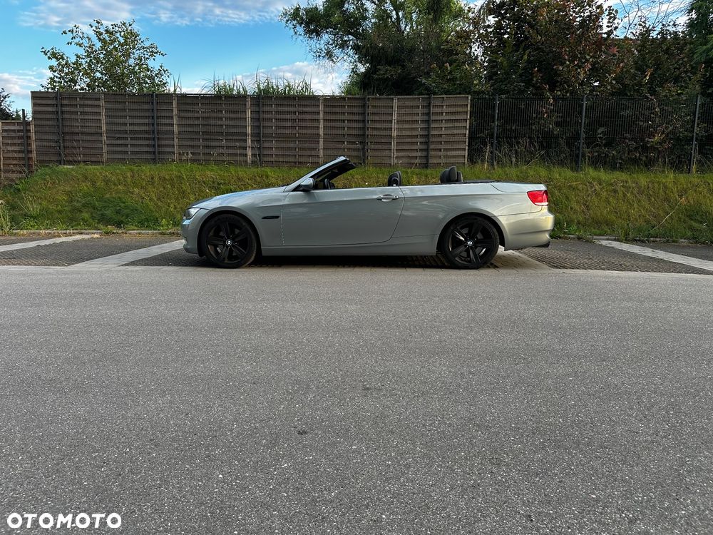 BMW Seria 3 325d - 2