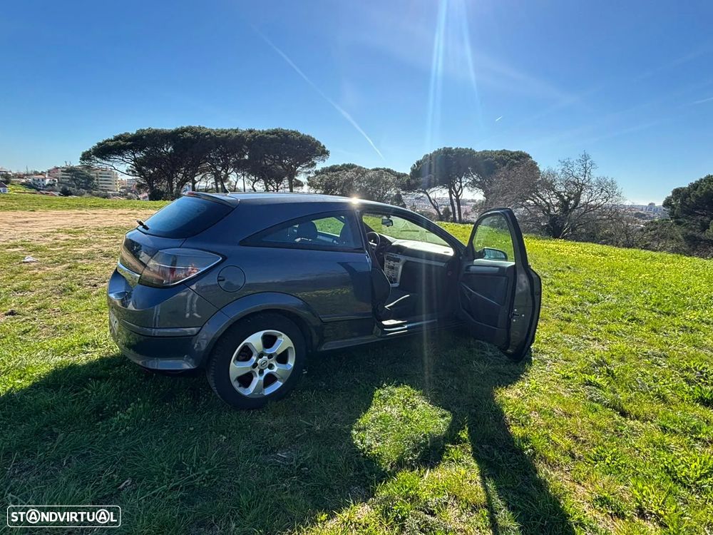 Opel Astra GTC 1.7 CDTI - 8