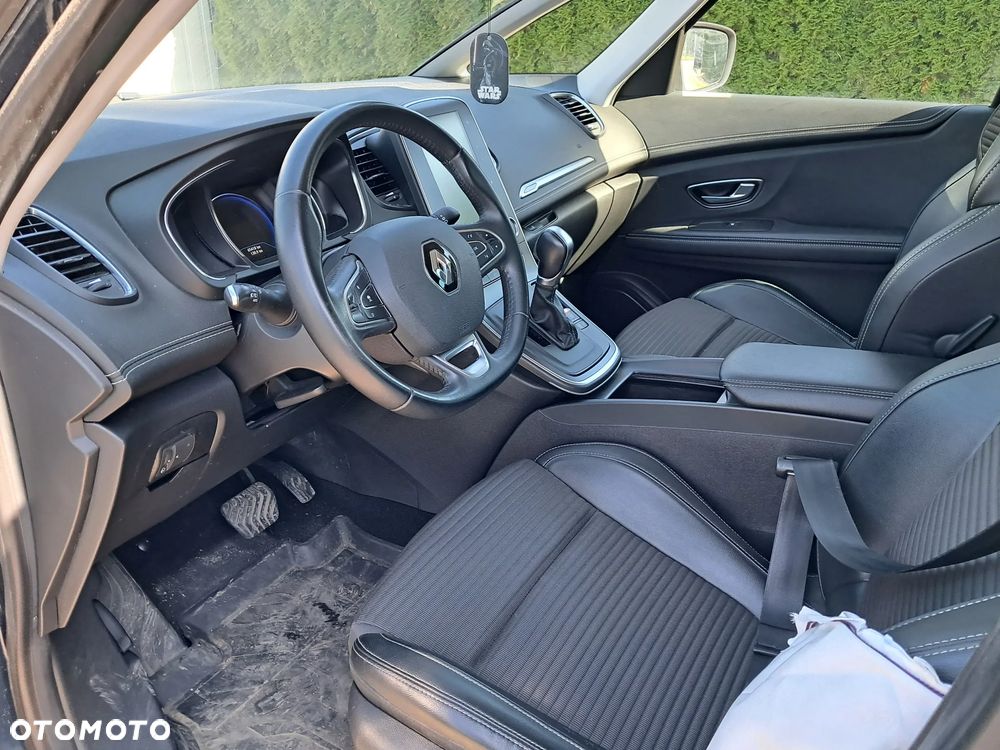 Renault Grand Scenic - 12