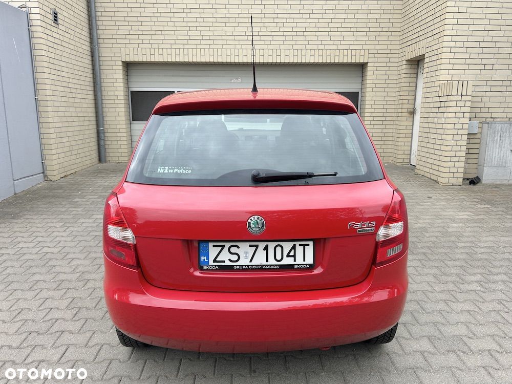 Skoda Fabia - 8