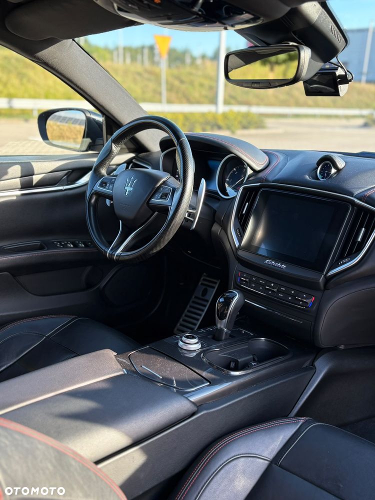 Maserati Ghibli Diesel Granlusso - 16