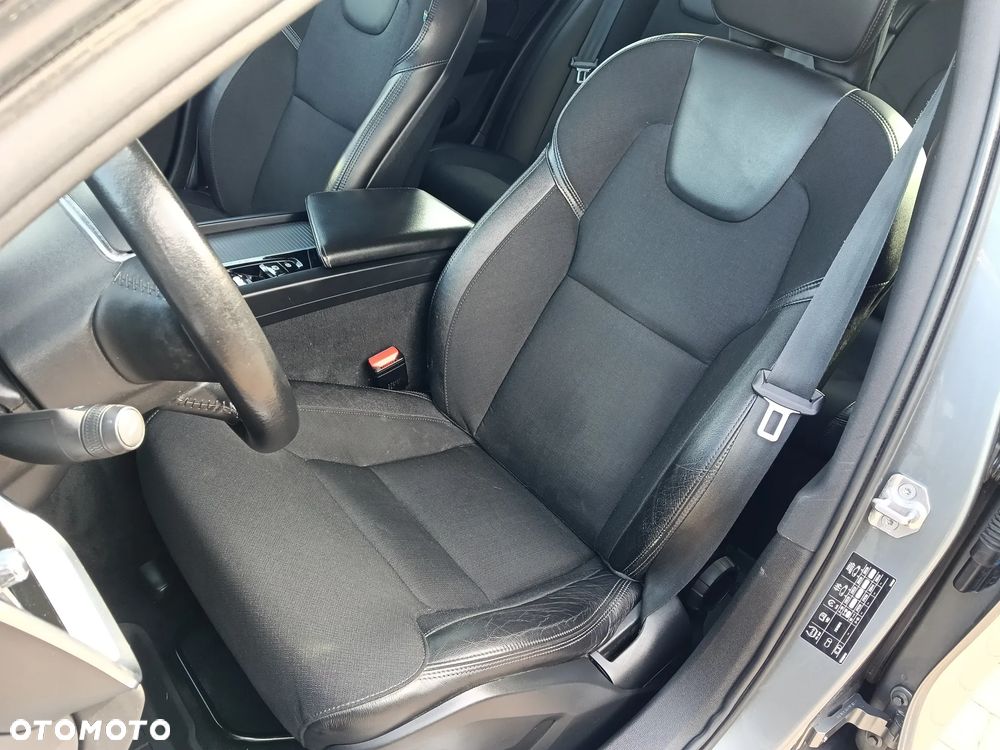 Volvo V60 Cross Country - 26