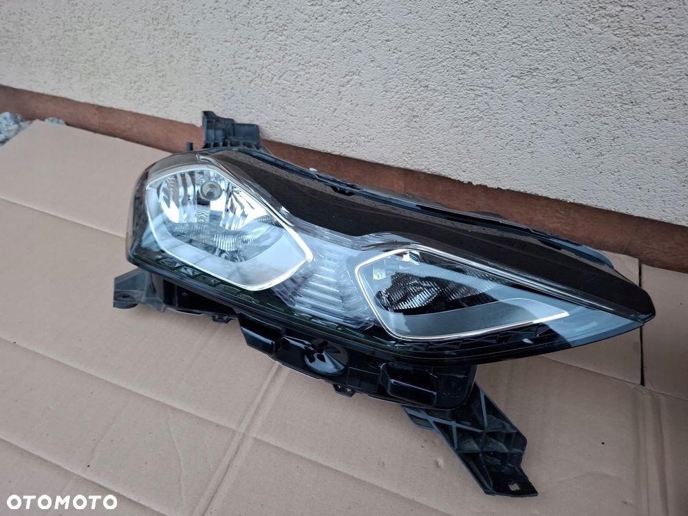 lampa przednia citroen ds3 crossback oryginał ładny stan - 2