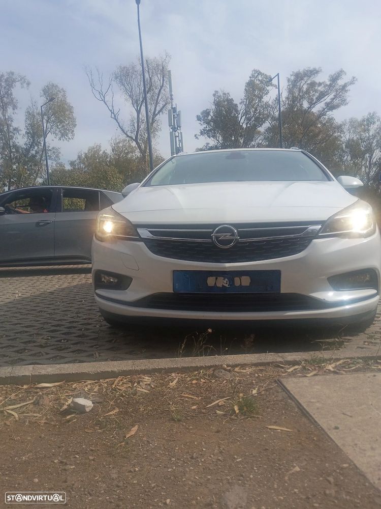 Opel Astra Sports Tourer 1.6 CDTI Dynamic Sport - 2