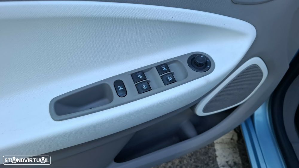 Renault Zoe (c/ Bateria) 22 kwh Life - 6
