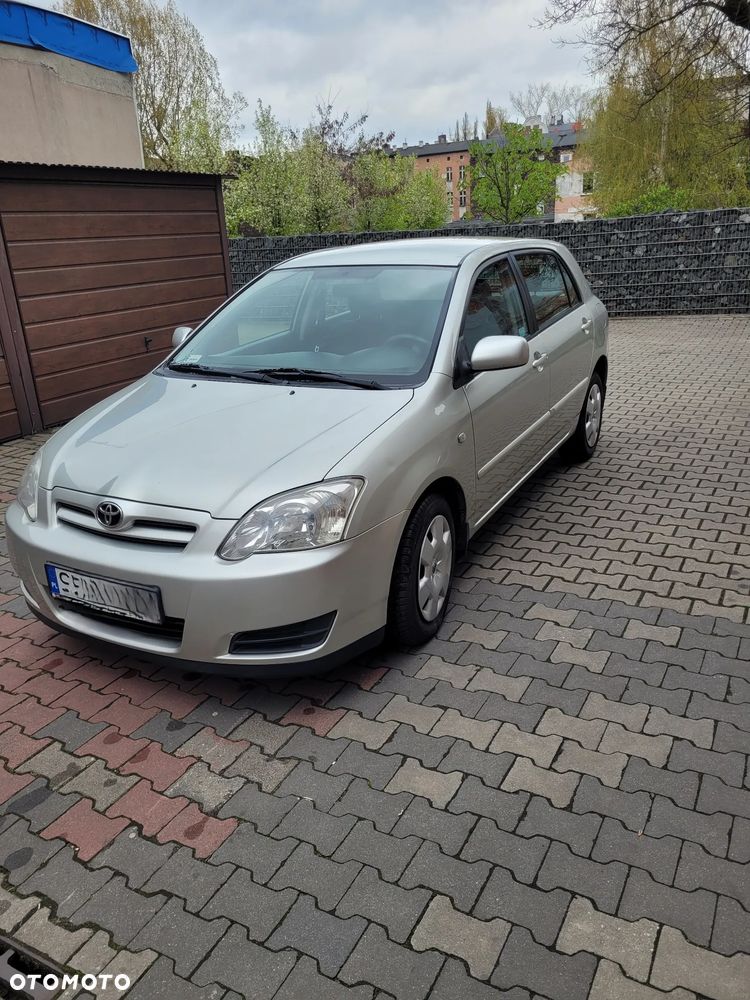 Toyota Corolla 1.6 VVT-i Terra - 3