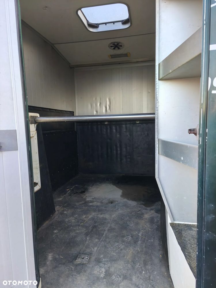 Renault Master Koniowóz 2.5dci Klima Automat - 12