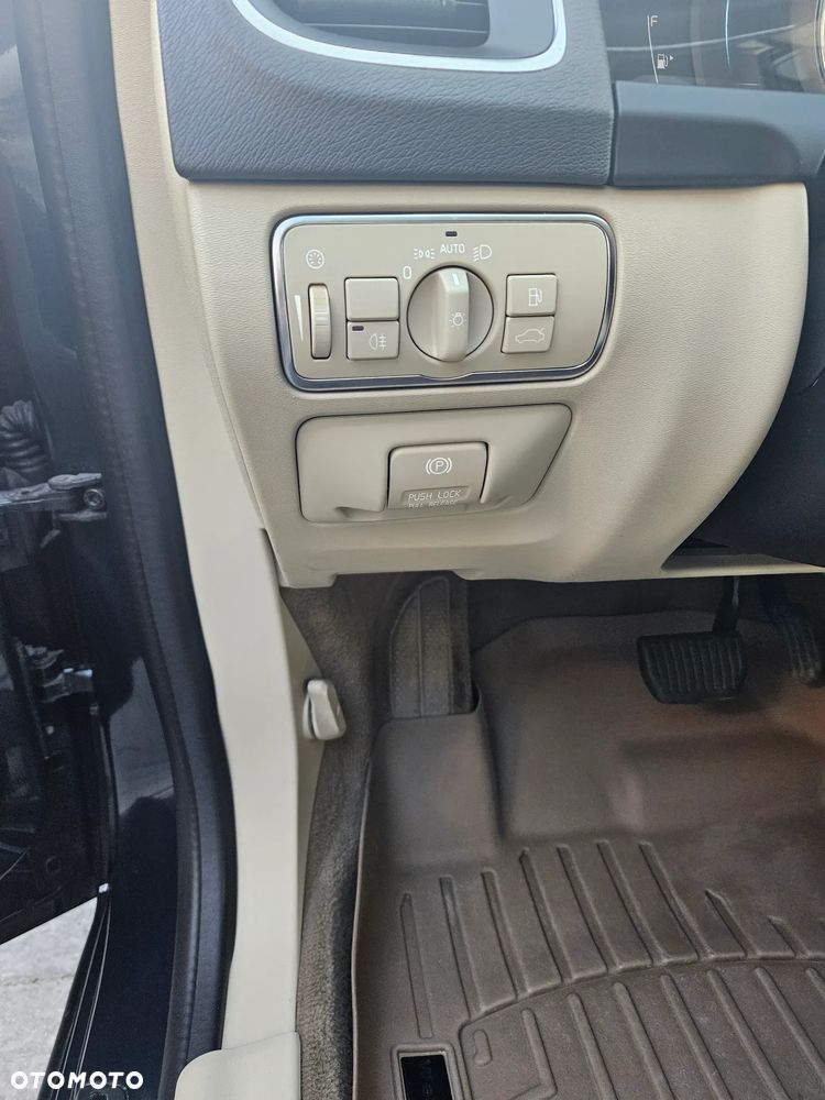 Volvo S60 2.5 T5 - 18