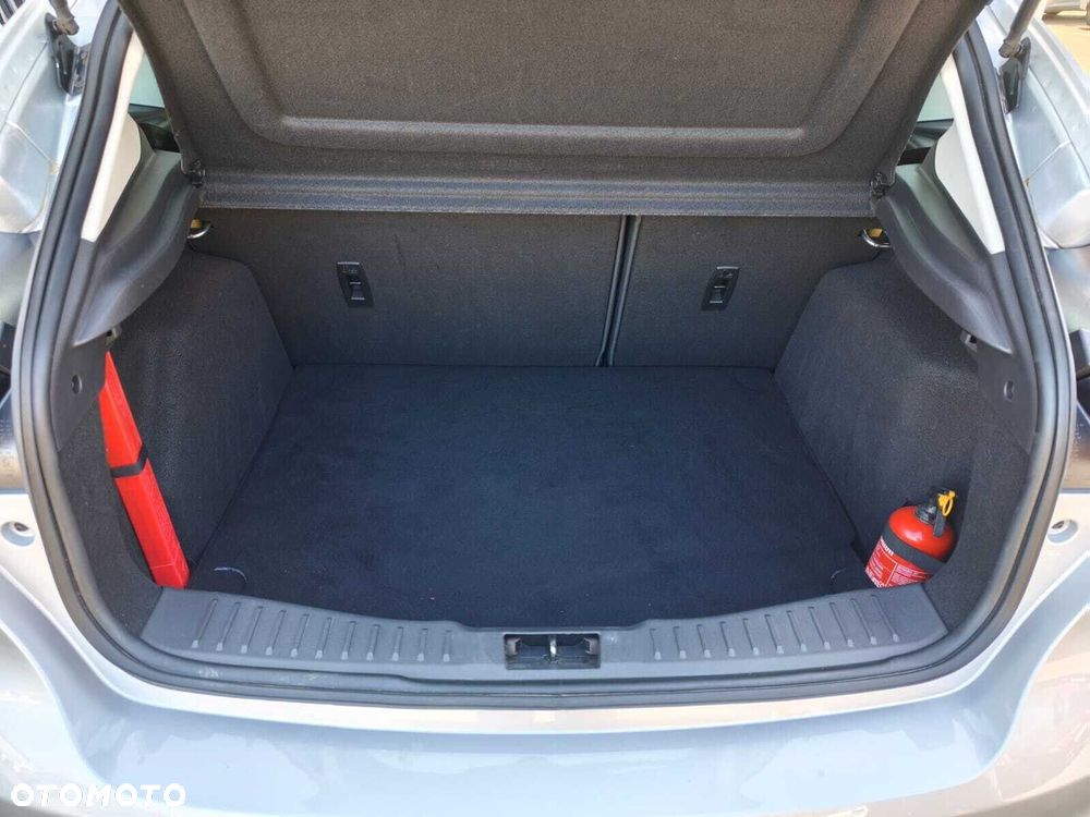 Ford Focus 1.6 SYNC Edition - 9