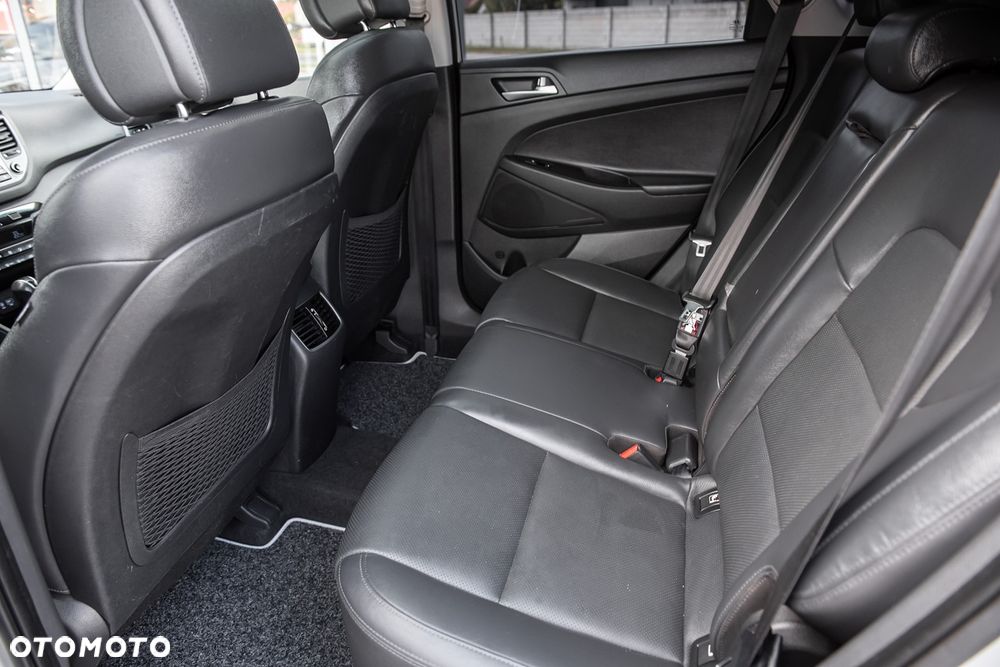 Hyundai Tucson blue 1.7 CRDi 2WD DCT Premium - 30