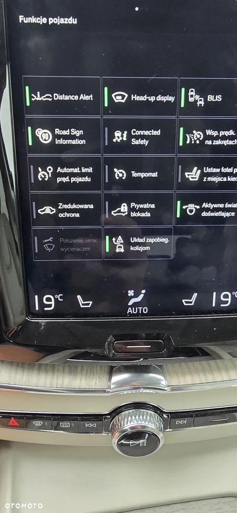 Volvo XC 60 - 21