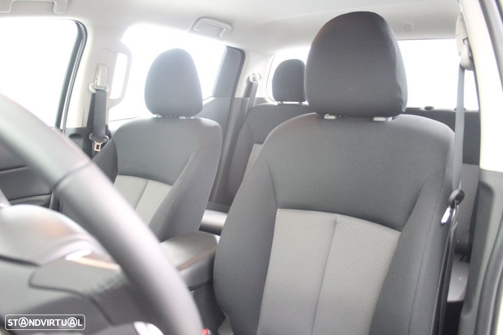 Mitsubishi L200 2.3 DI-D CD Invite 4WD - 18