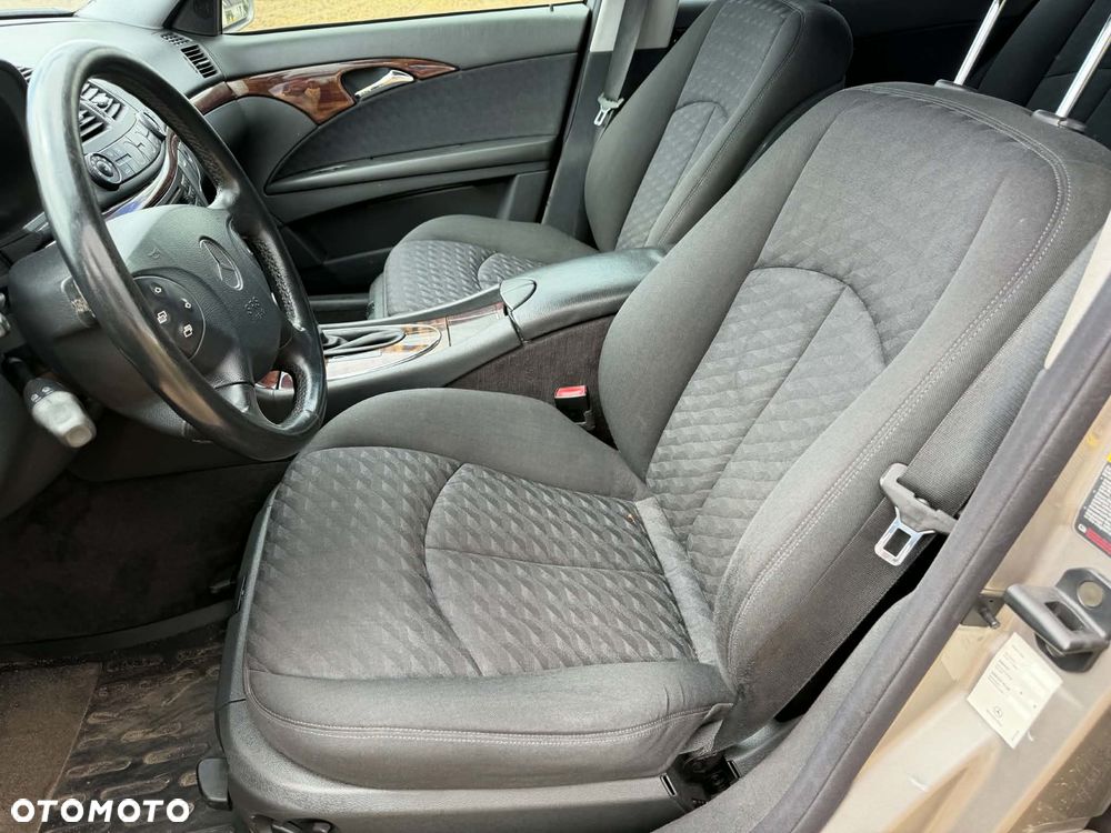 Mercedes-Benz Klasa E 200 Kompressor Automatik Elegance - 6