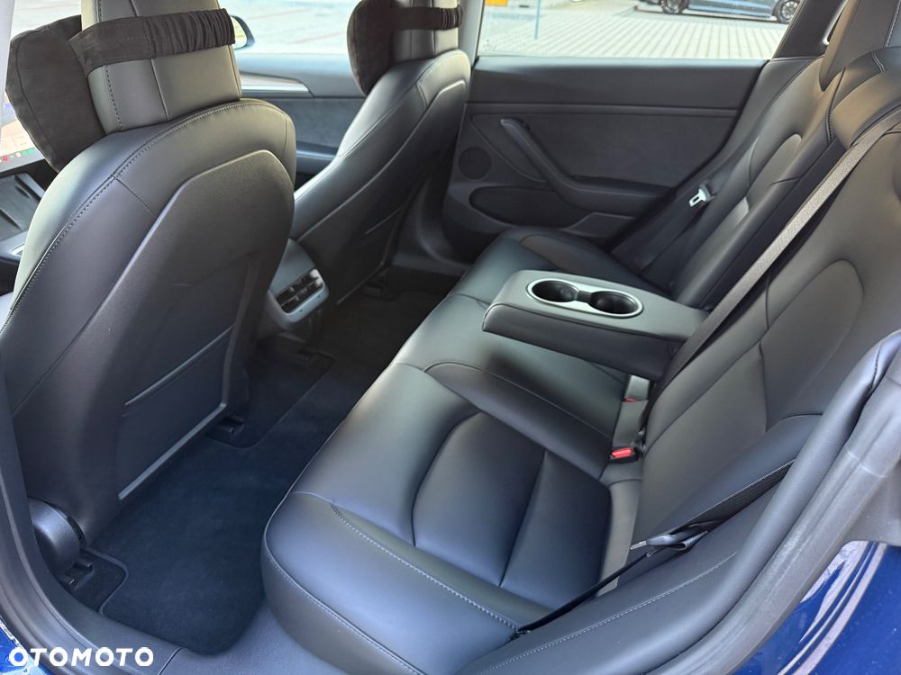 Tesla Model 3 Performance AWD - 18