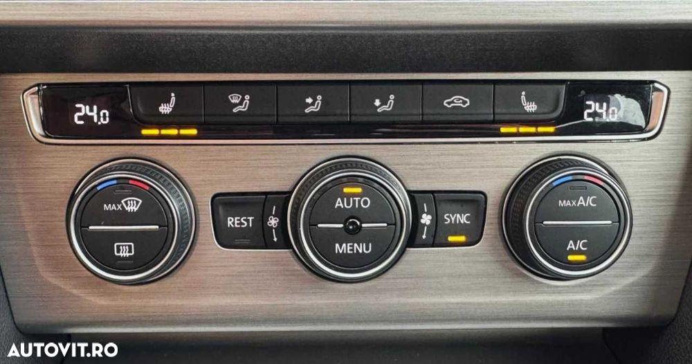 Volkswagen Passat - 24