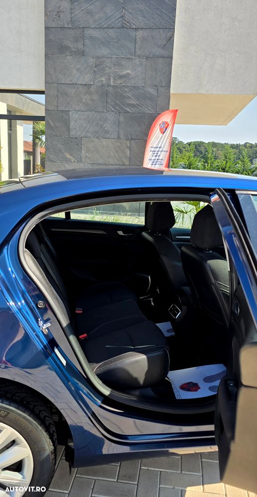 Renault Megane TCe 140 GPF Zen - 26