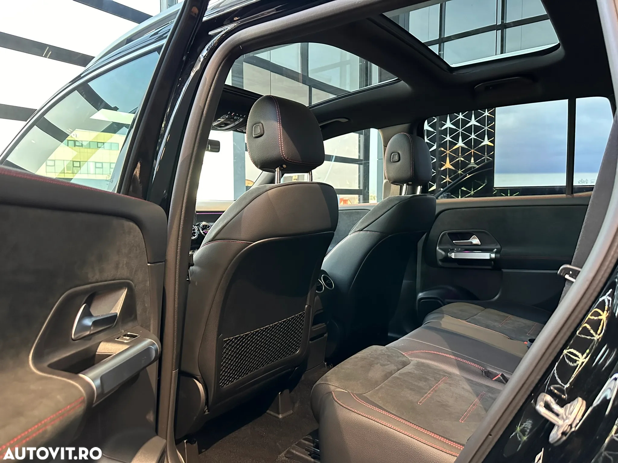 Mercedes-Benz GLB 200 4MATIC Aut. - 11