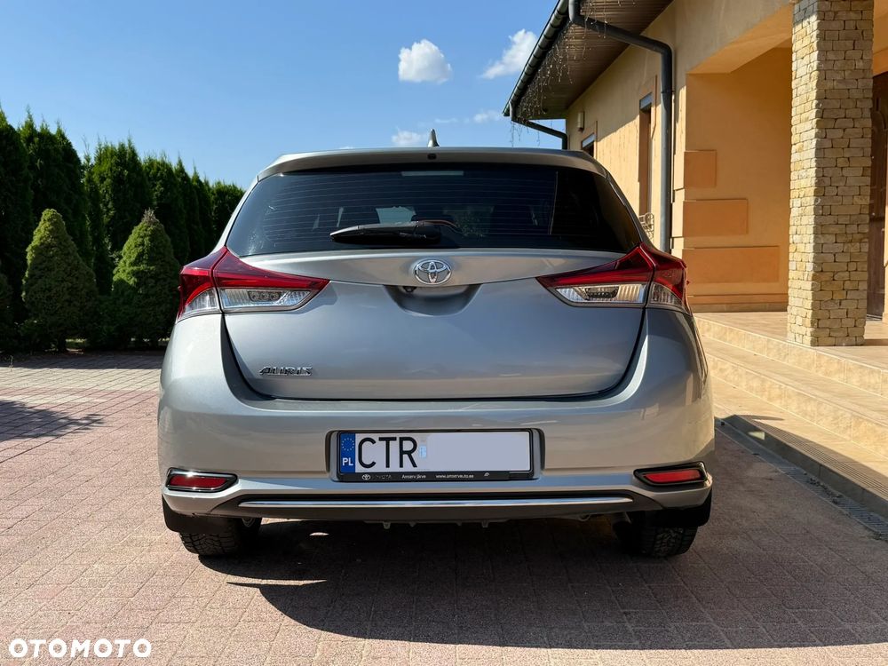 Toyota Auris - 5
