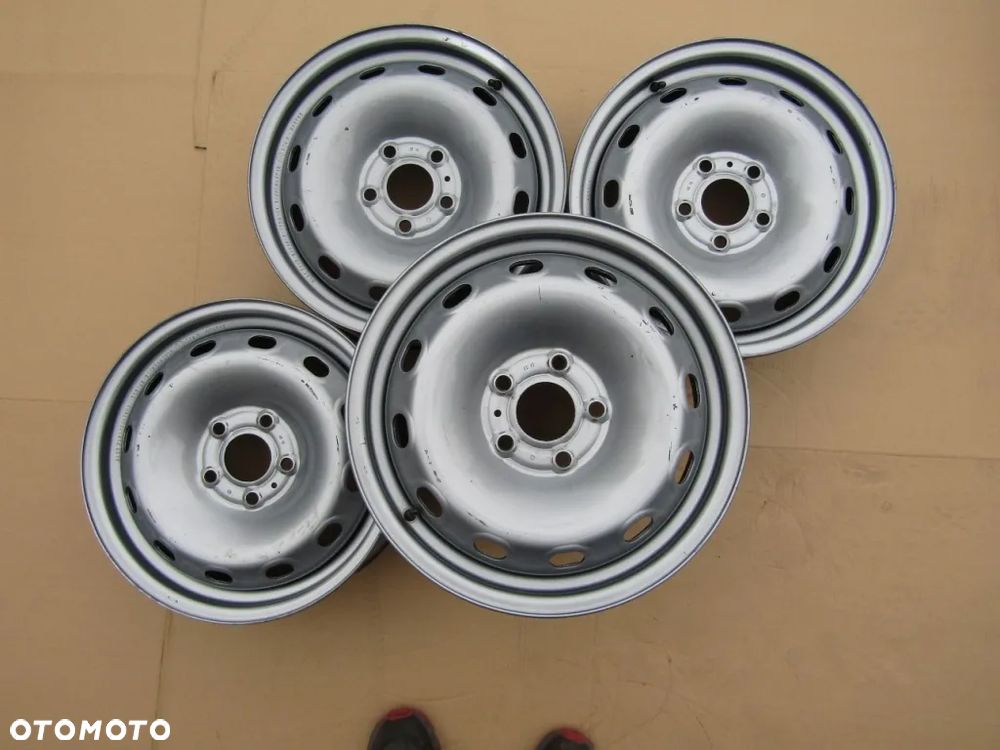 4x Felgi 16 Renault Trafic III Opel Vivaro II 6j 5x114,3 ET50 - 11